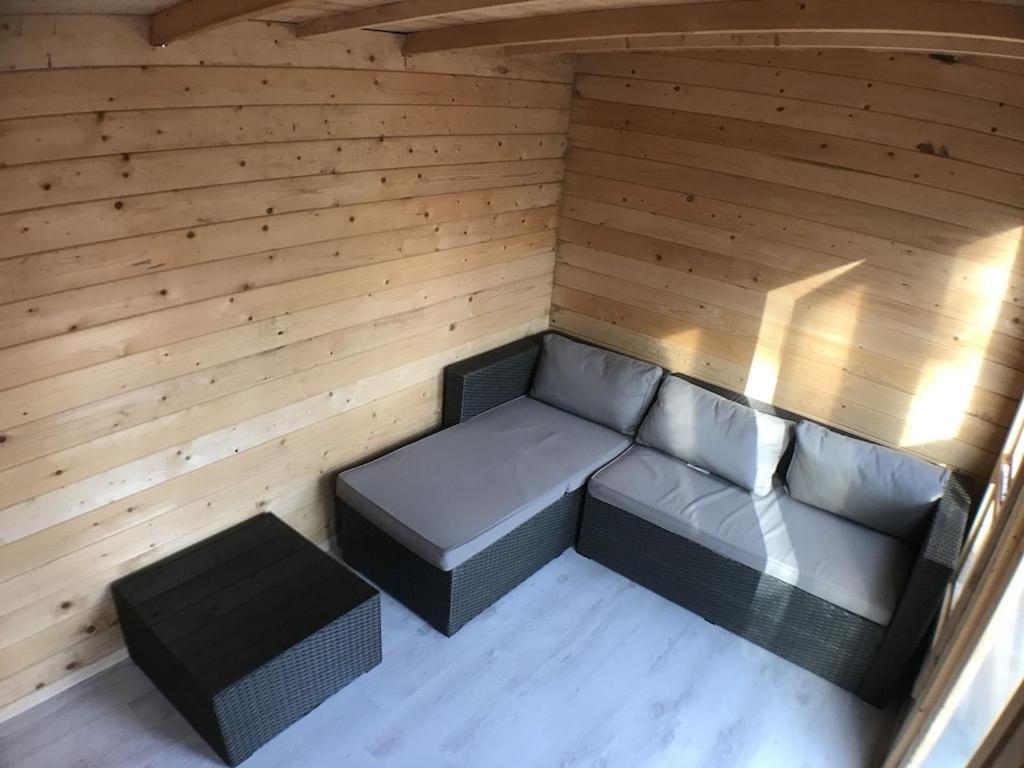 Large 5 Bed House In Scarborough Near The Beach, Large Garden & Hot Tub 외부 사진